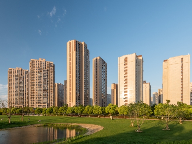 郑州郑东新区出让2宗地块，郑州大一点的开发商都有哪些？